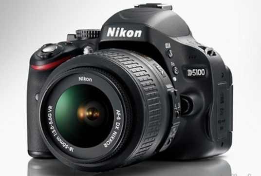 尼康D5100