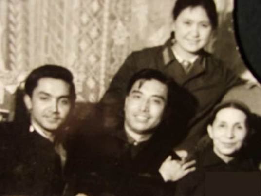 丁英(中国女舞蹈演员,李双江前妻)