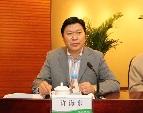 许海东（六安市人大常委会秘书长）