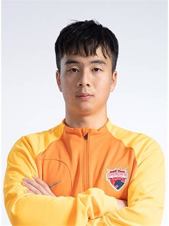 徐越（1999年11月出生的中国足球运动员）