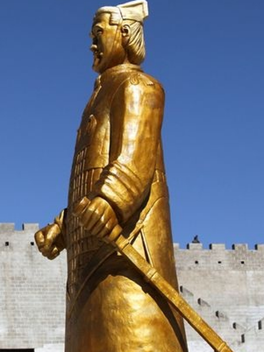 十二金人（秦始皇统一六国后铸成之十二个大铜人像）