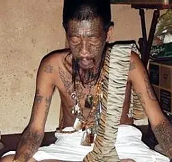 降头师(一种使用咒术的人)