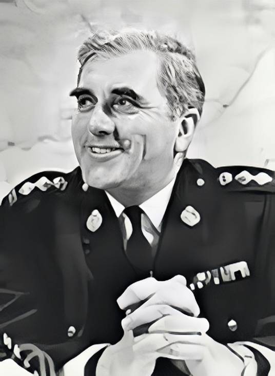 葛柏（香港原总警司）