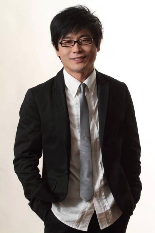 万军（中国首位集作曲、作词、编剧、导演于一身的全能制作人、北京东方赢乐文化传媒有限公司艺术总监）