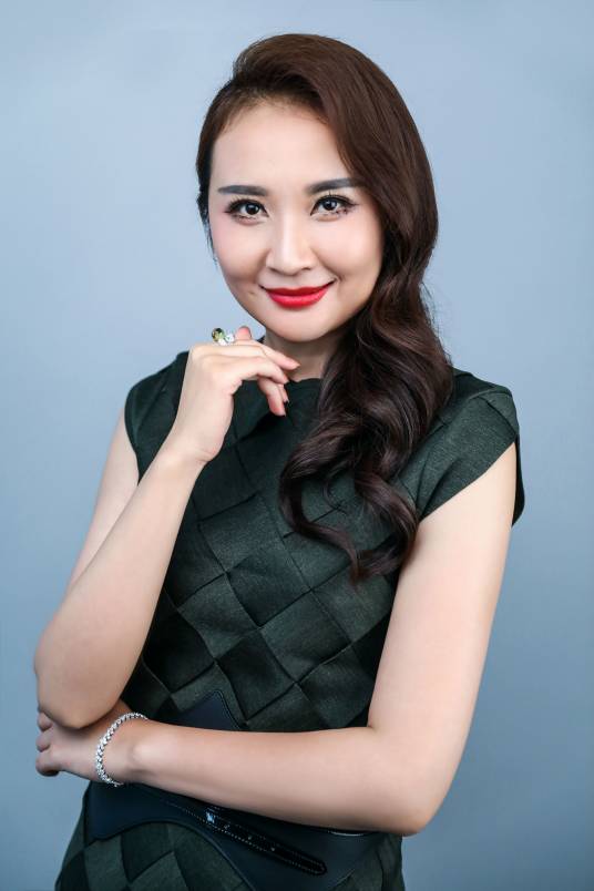 李丹丹（主持人）