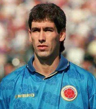 安德雷斯·埃斯科巴