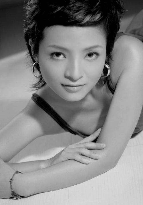 何璐（西安女歌手）