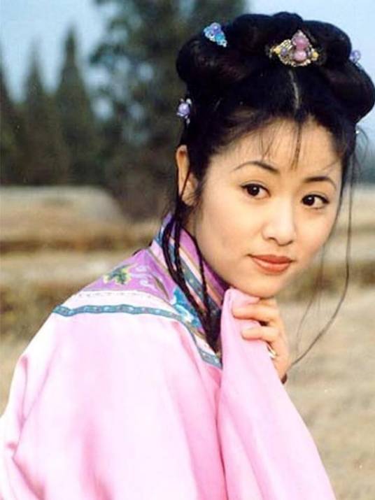 夏紫薇（小说及电视剧《还珠格格第1-3部》中的女主角）