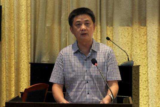 胡新文(海南大学原副校长)