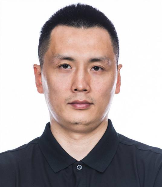 卢伟(中国篮球运动员、教练员)