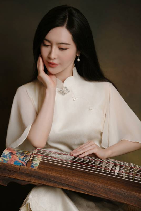 白洋（青年古筝演奏家）