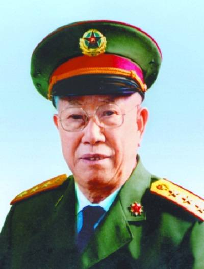 郭林祥（上将军衔，原中顾委委员，中央军委纪委原书记）