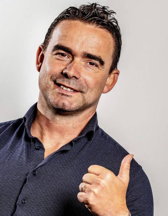 马克·奥维马斯