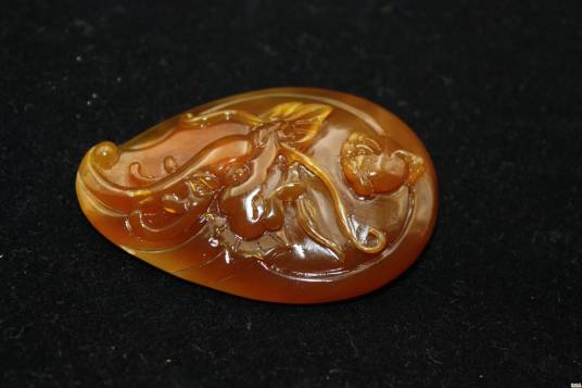 花玉(玉石的一种)