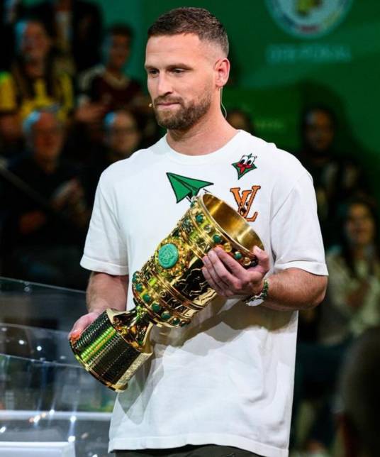 施科德兰·穆斯塔菲