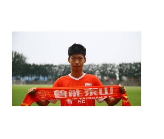 欧力（中国职业足球运动员）