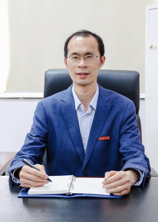 刘小康（第十四届全国政协委员，重庆理工大学党委副书记、校长）