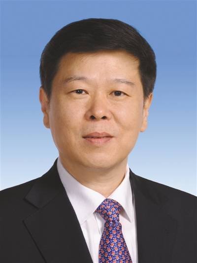 王军（第十四届全国政协常委，中国税务学会会长）