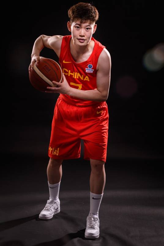 金维娜(中国职业女子篮球运动员)