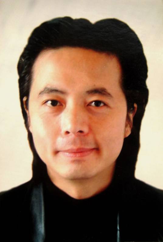 周洪亮(中国山东籍艺术家)