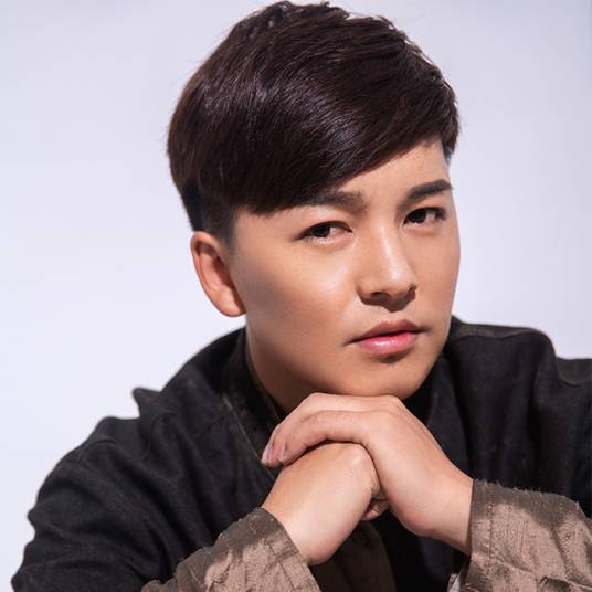 旦增尼玛（中国藏族男歌手、演员）