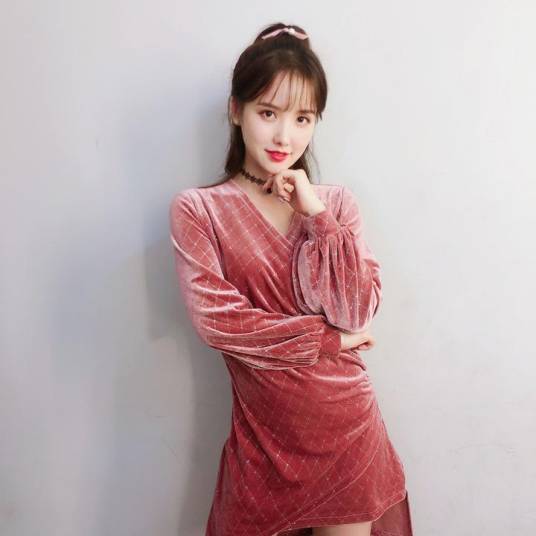 谭薇(金鹰卡通卫视主持人)