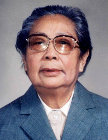 林月琴（第六届全国人大常务委员会委员）