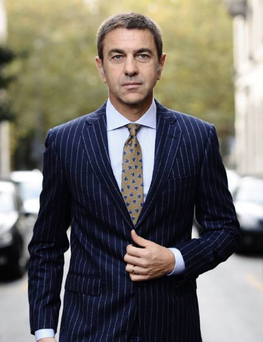 亚历山德罗·科斯塔库塔