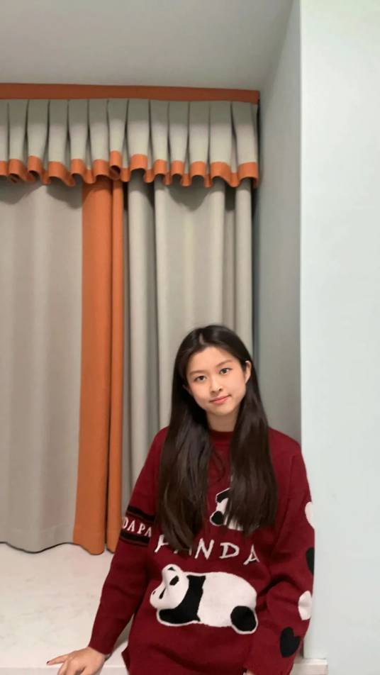 刘希（新疆大学学生）