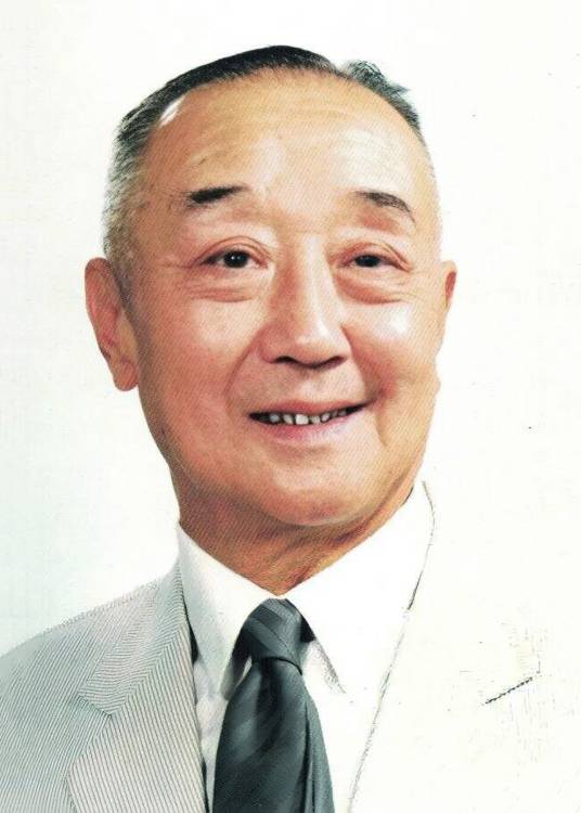 李万春（京剧演员、戏曲艺术教育家）