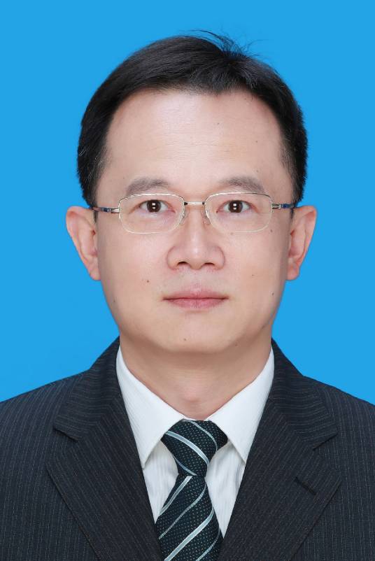 李盛（广西壮族自治区统计局党组书记、局长）