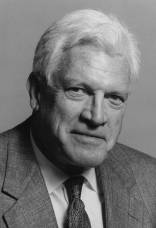 肯尼斯·安德鲁斯