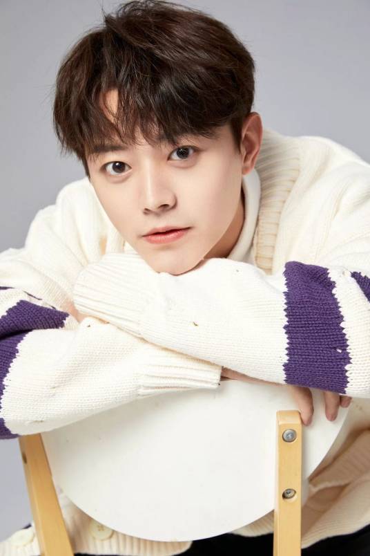 苏晨(中国内地影视男演员)