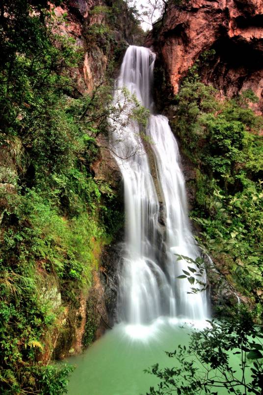 梅雨潭（浙江温州市瓯海区景观）