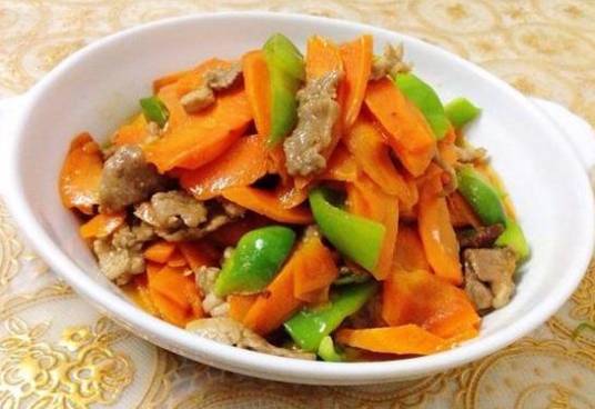 胡萝卜炒肉