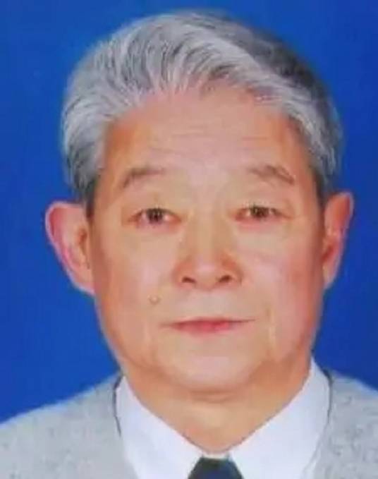 张洽（全国政协常委、全国政协副秘书长）