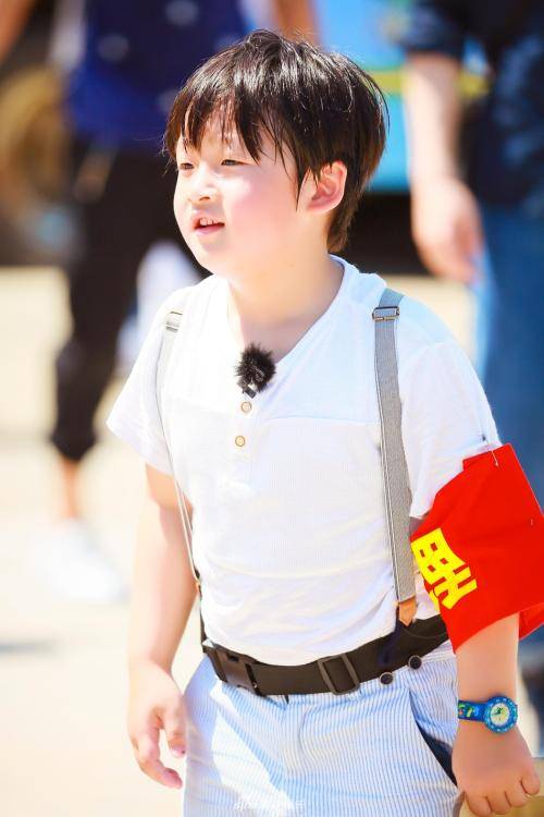 邹明轩（邹市明与冉莹颖之长子）