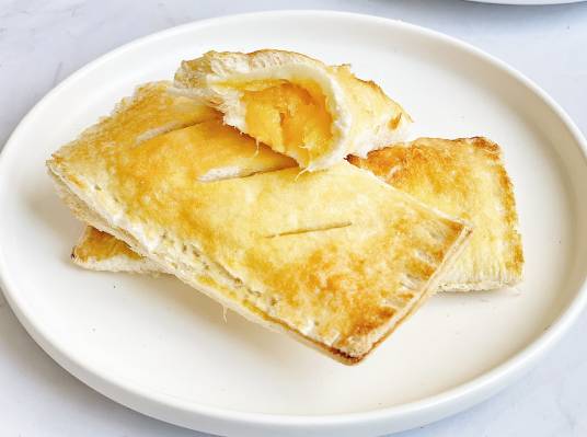 菠萝派（主要用菠萝、水淀粉制作的一种甜点）