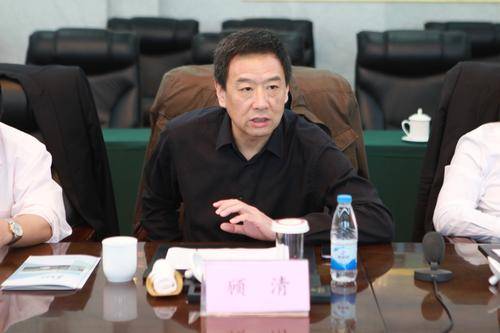 顾清（天津市人大法制委员会委员）