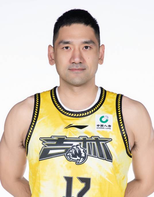 钟诚（中国篮球运动员、教练员）