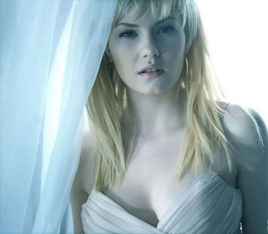 色偏（图像的颜色跟原有的色调不同）