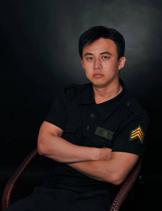 曾浩（中国佛教艺术家协会副会长、知名画家）