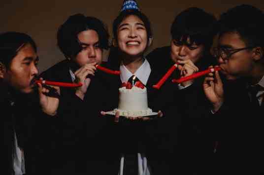 我还年轻我还年轻（老王乐队演唱的歌曲）