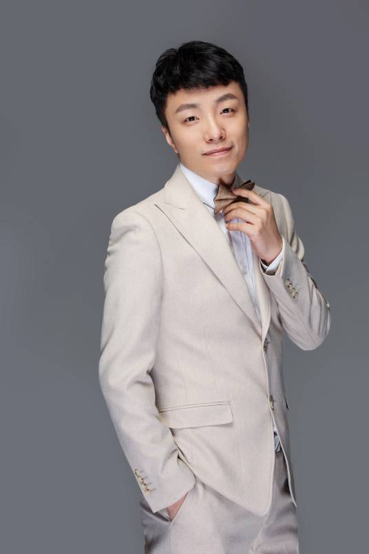 何亮(内地音乐人)