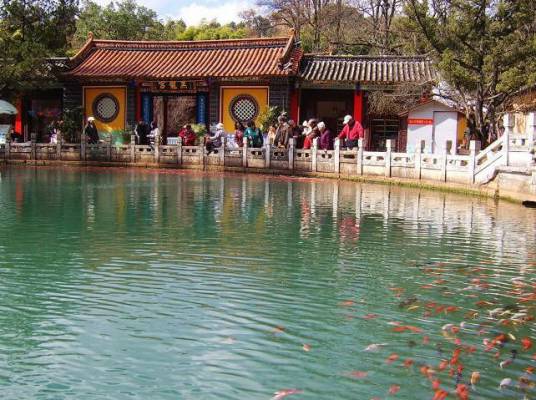 黑龙潭(云南省昆明市盘龙区的景点)