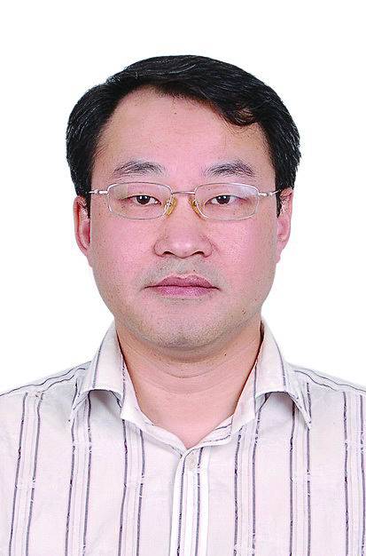 陈小武(北京航空航天大学原研究生院原常务副院长)