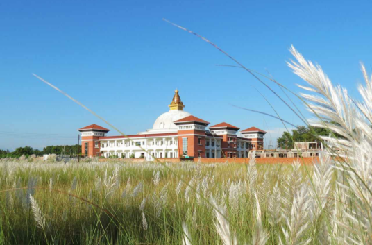 蓝毗尼(释迦牟尼佛的诞生地,佛教的主要圣地之一)