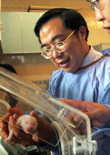 张和民（四川卧龙国家级自然保护区管理局局长）