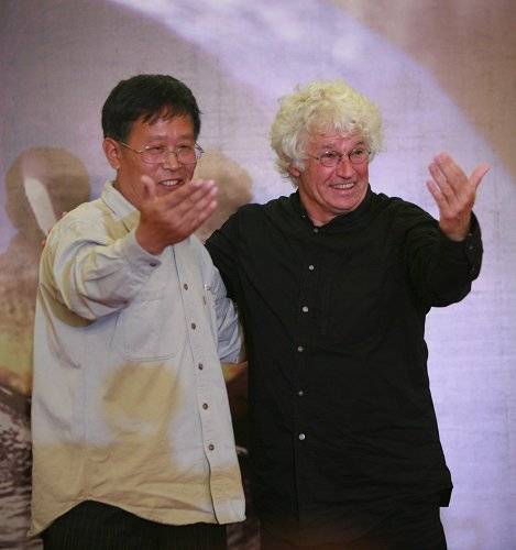 姜戎（中国男作家）