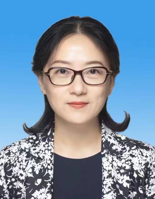 叶玲（四川大学副校长，四川大学华西医学中心主任，四川大学华西口腔医院院长、四川大学华西口腔医学院院长）